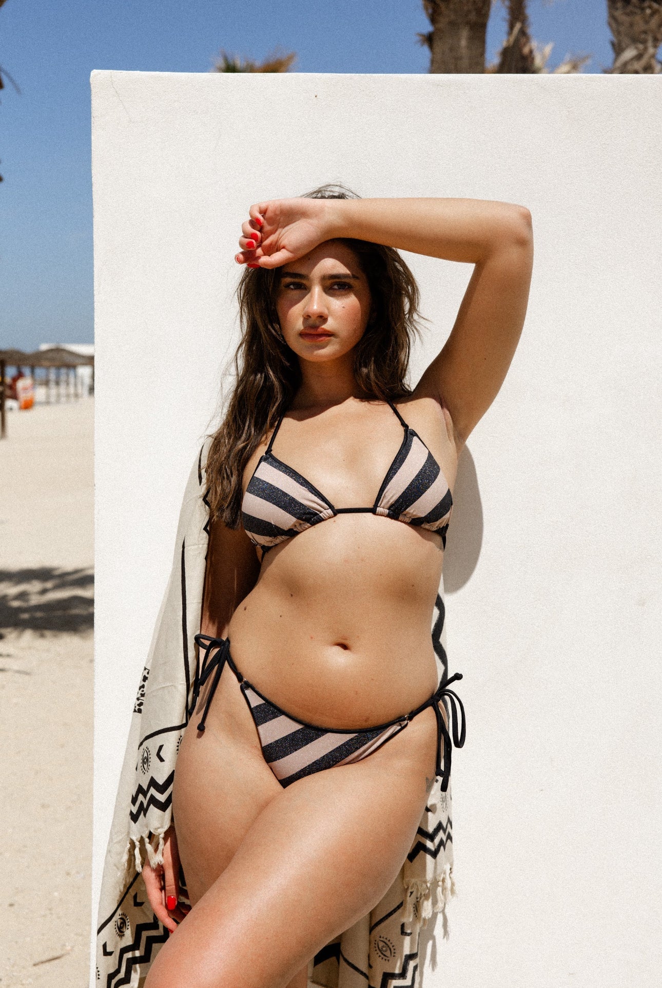 Bili Triangle Black Nude