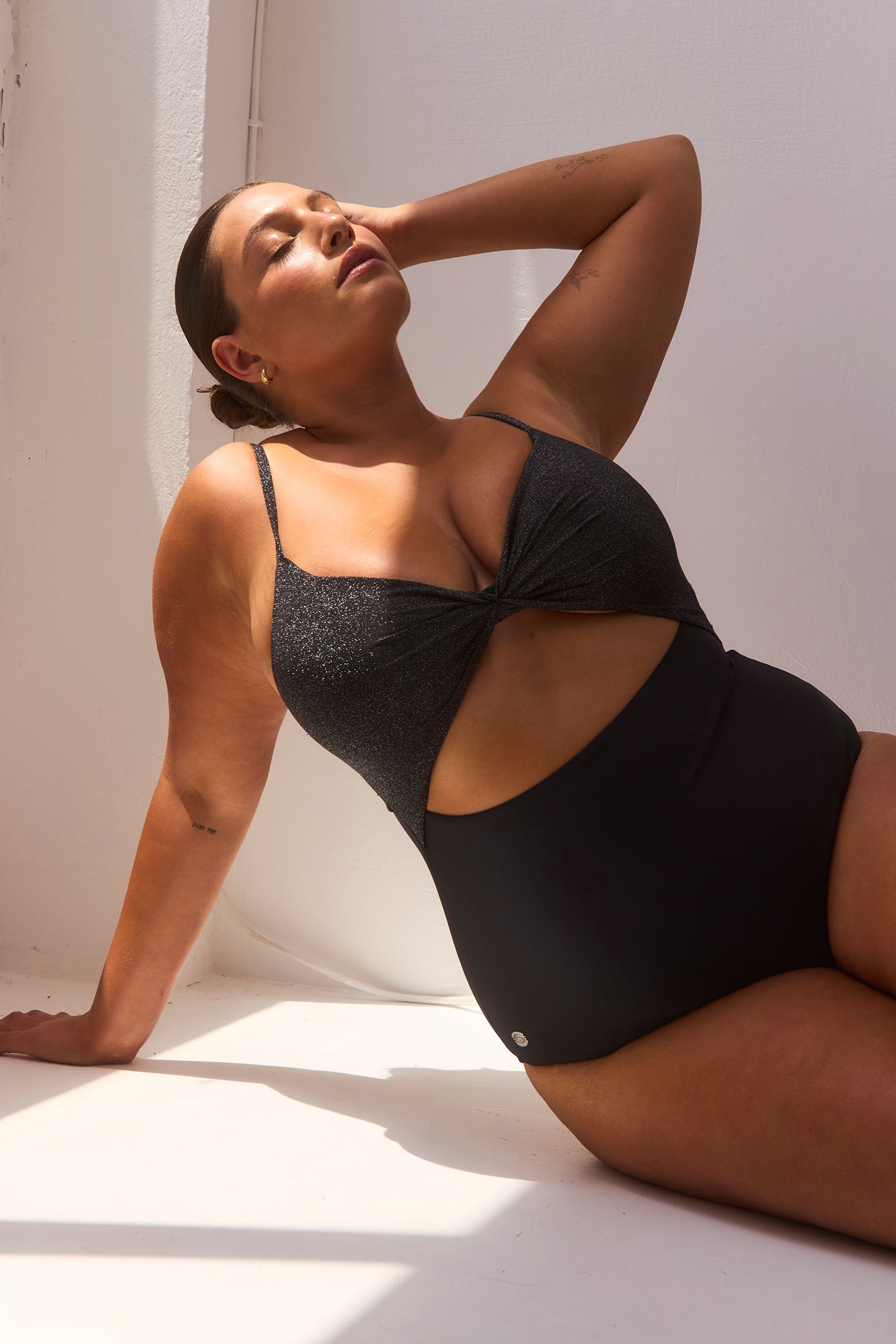 Silver Mist Black Lurex