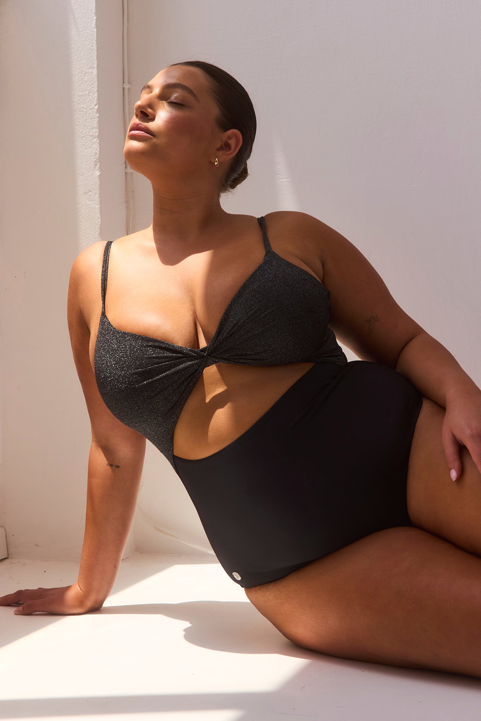 Silver Mist Black Lurex