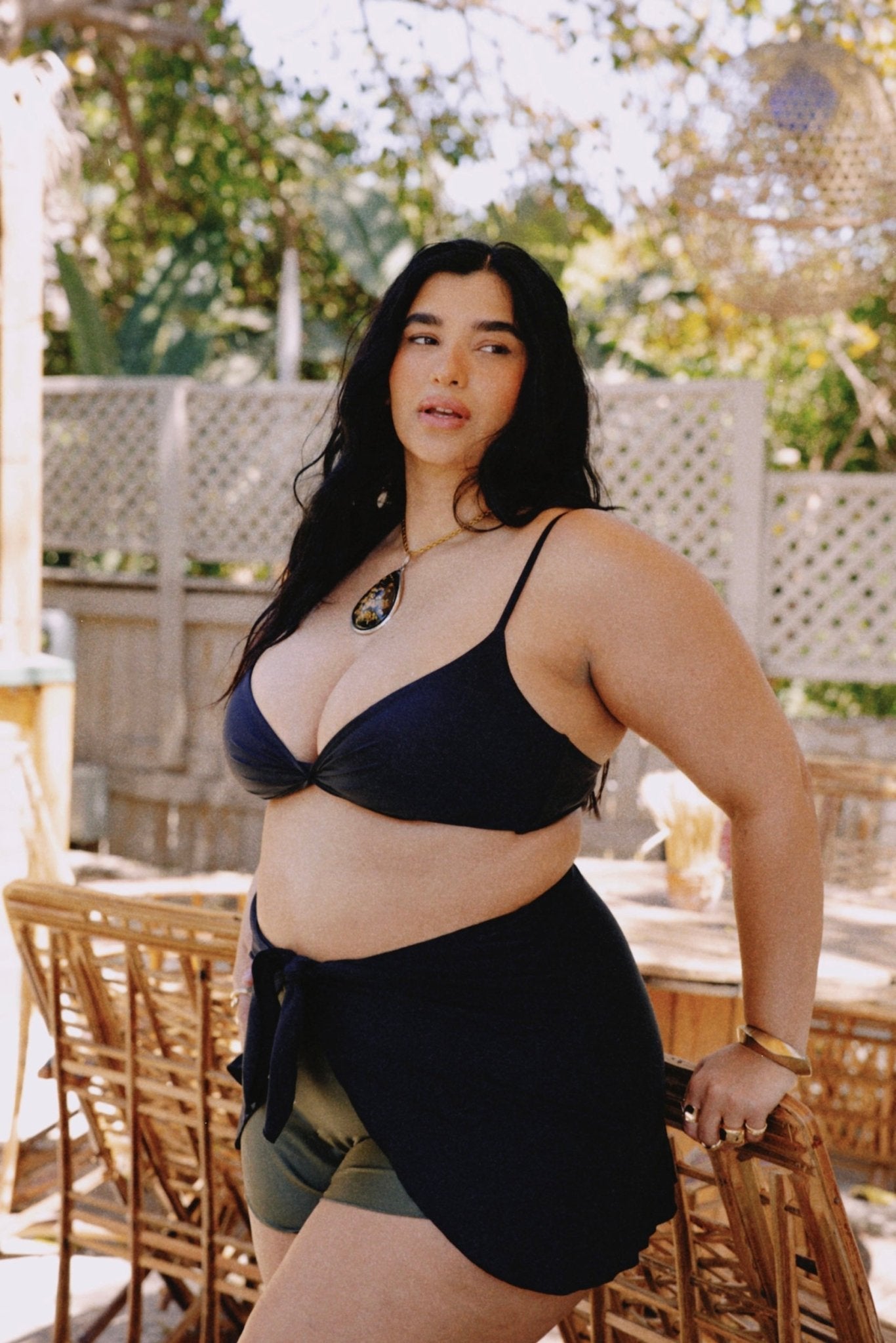 JORDAN TOP BLACK - BIKINI - BiliBlond Swimwear טופ משולשים לחזה גדול- טופ מ